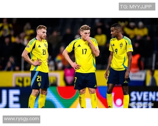 足球球星自选阵容打造最强梦幻球队，个人特色与战术完美融合